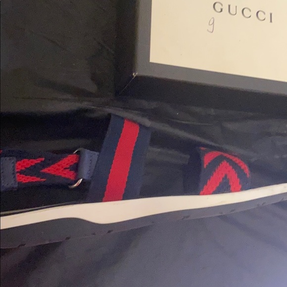 Shoes - Picture 4 of 4